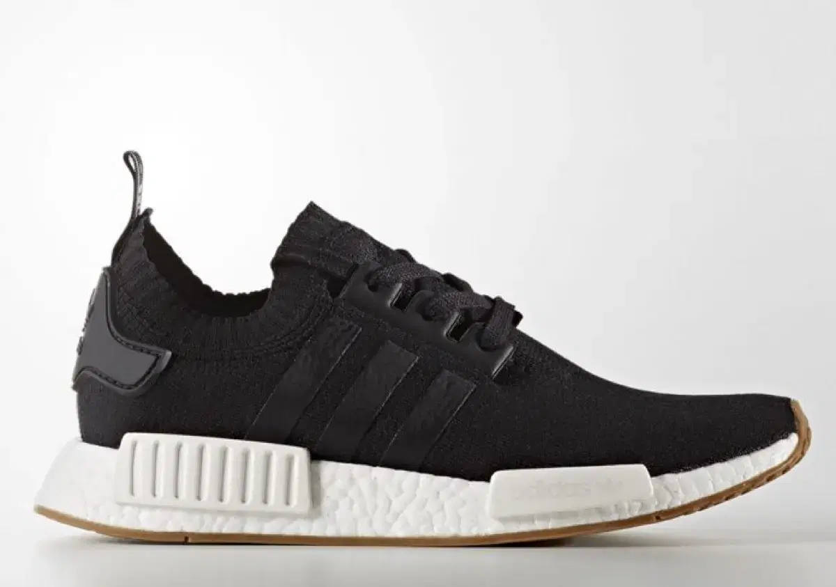 아디다스 NMD R1 검정 고무 아웃솔 Black Gum Sole